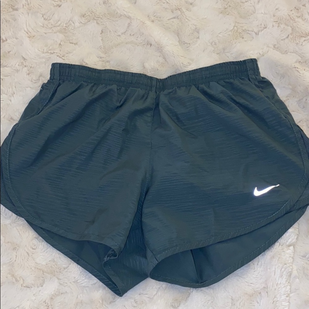 Nike Shorts Green